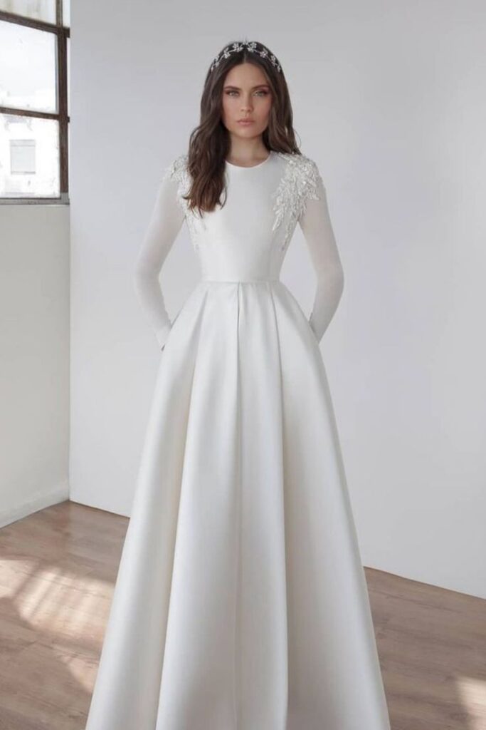  Minimalist Long Sleeve Wedding Dress