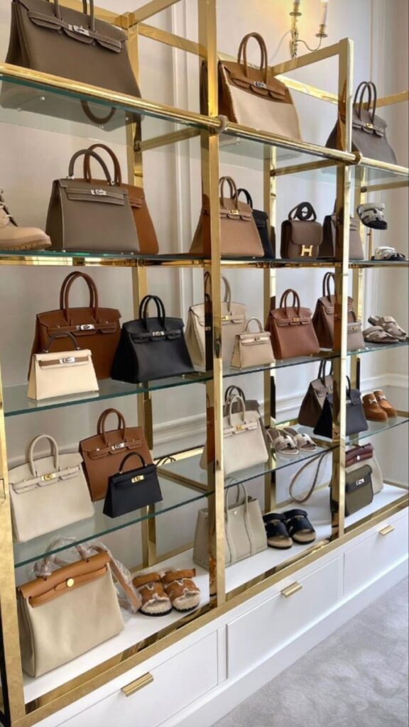 Organized Handbags