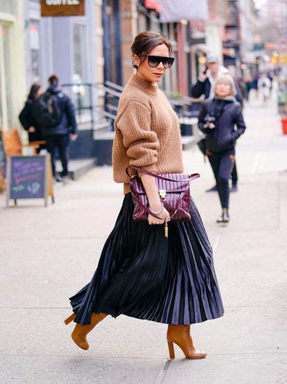 A Maxi Skirt With a Chunky Knit Sweater