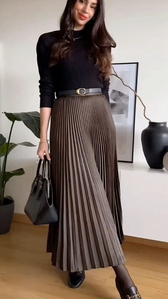 Pleated Maxi Skirt With a Fitted Long-Sleeved Top